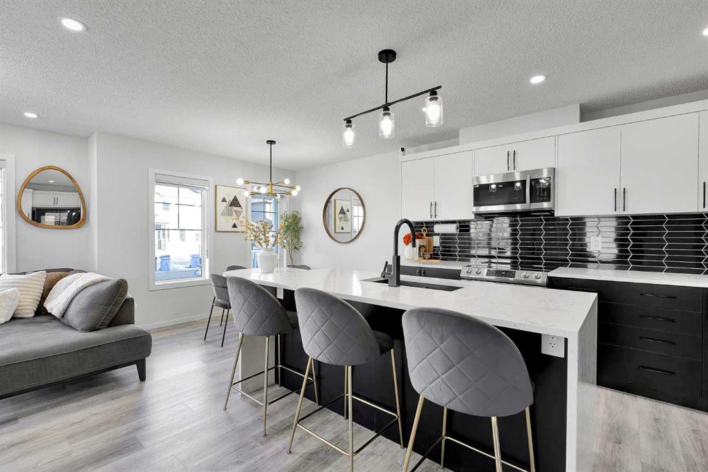 Picture for 11 Carringham Way NW