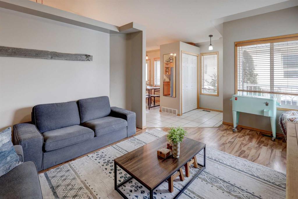 Picture for 1421 Strathcona Way 