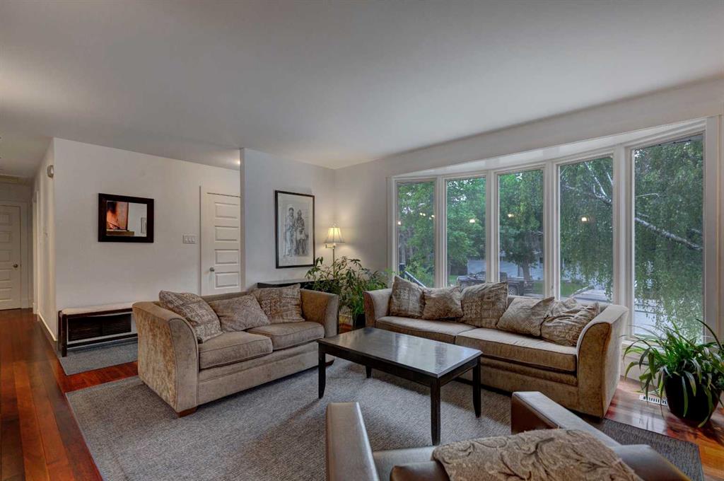 Picture for 82 Gladys Ridge Road SW