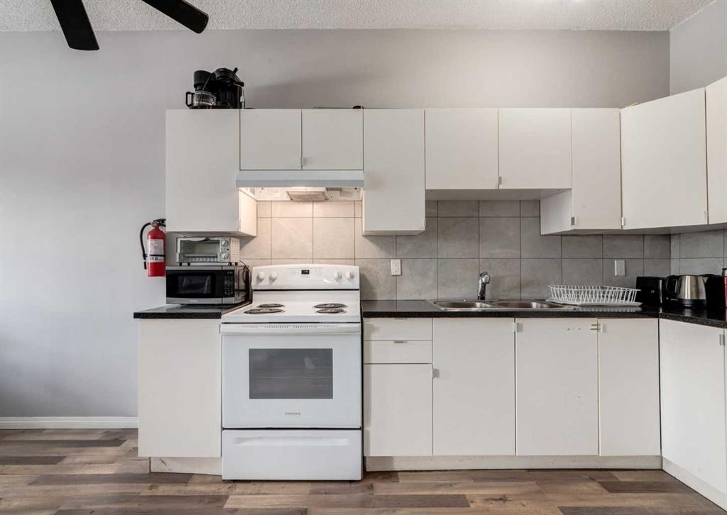 Picture for 7634 &amp; 7636 22A Street SE