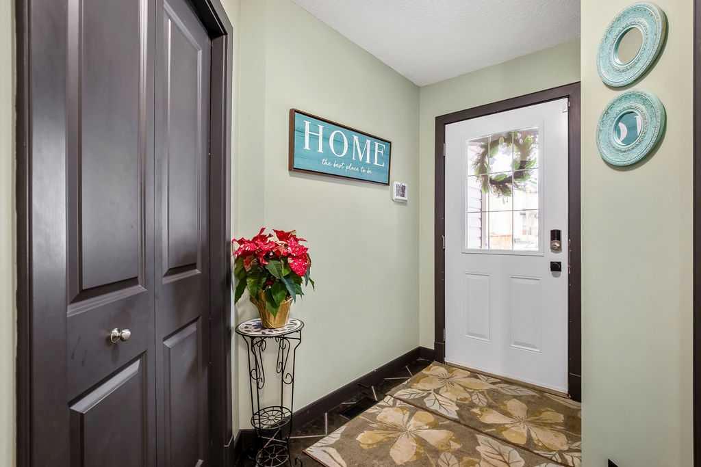 Picture for 6 Westmount Circle 