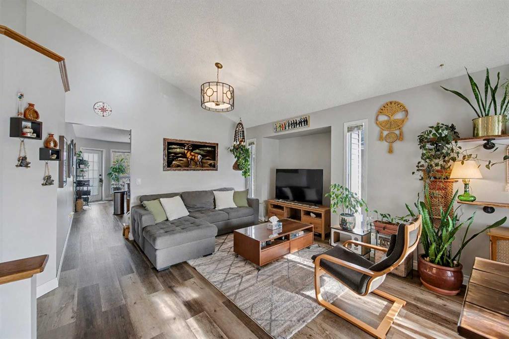 Picture for 184 Harvest Hills Drive NE