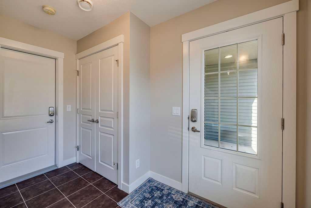 Picture for 305, 32 Horseshoe Crescent 