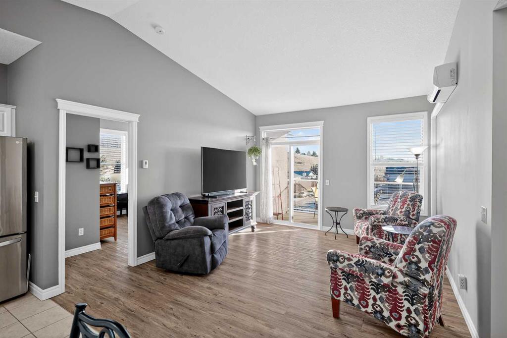 Picture for 303, 149 Mcrae Street 