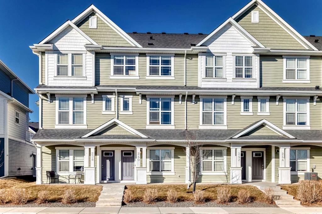 Picture for 240 Copperleaf Way SE