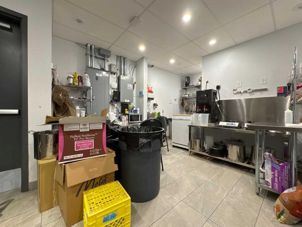 Picture for 1234 Any Avenue NW