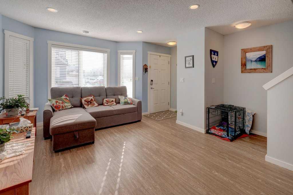 Picture for 1301, 2400 Ravenswood View SE