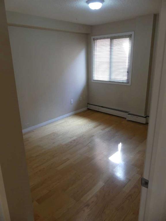 Picture for 302, 117 23 Avenue SW