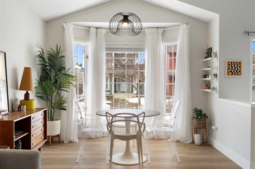 Picture for 39 River Rock Circle SE