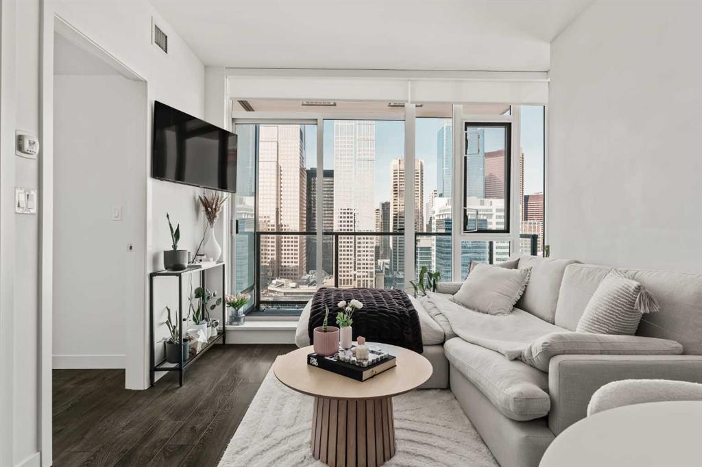 Picture for 2403, 310 12 Avenue SW