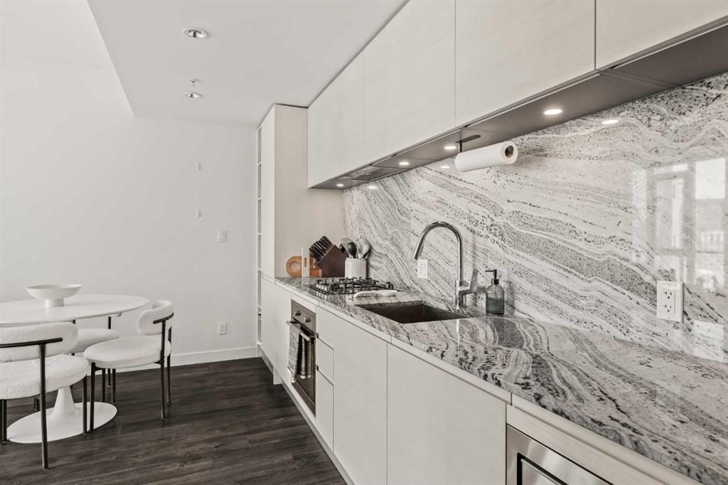 Picture for 2403, 310 12 Avenue SW