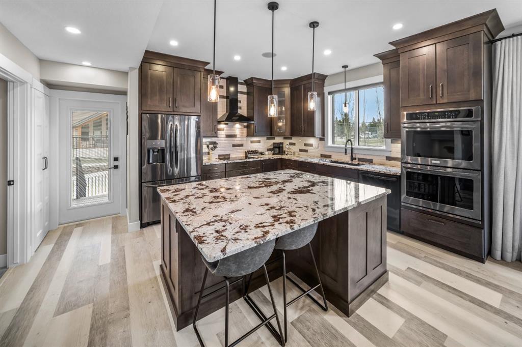 Picture for 7055, 35468 Range Road 30  