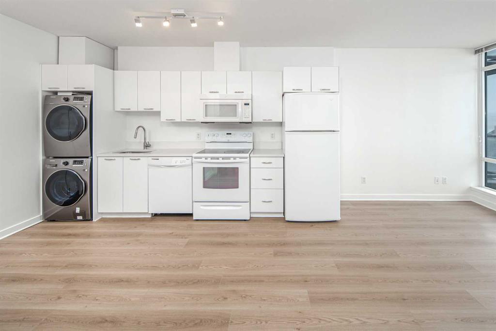 Picture for 410, 3830 Brentwood Road NW