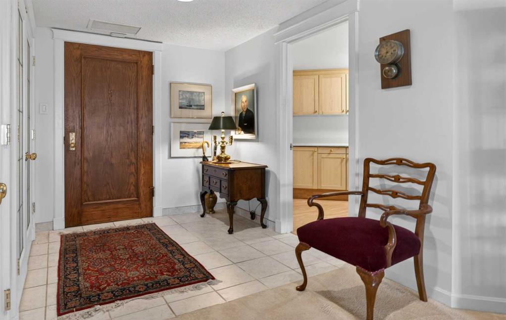 Picture for 2030, 720 13 Avenue SW