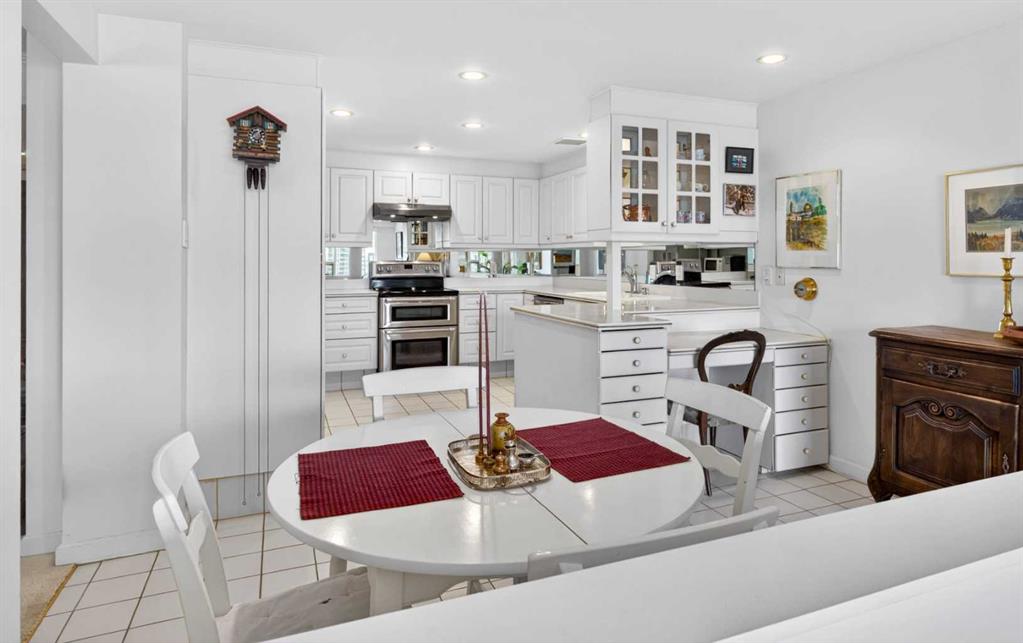 Picture for 2030, 720 13 Avenue SW