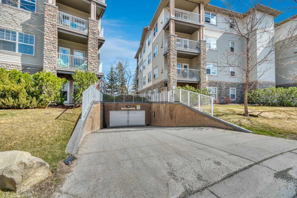 Picture for 304, 1408 17 Street SE