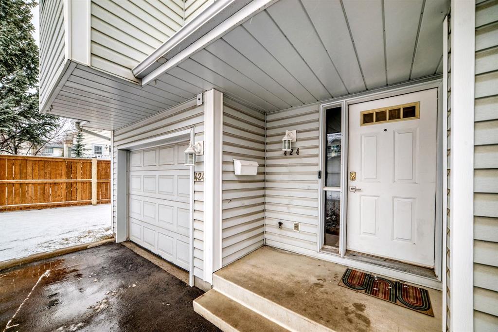 Picture for 424 Hawkstone Manor NW