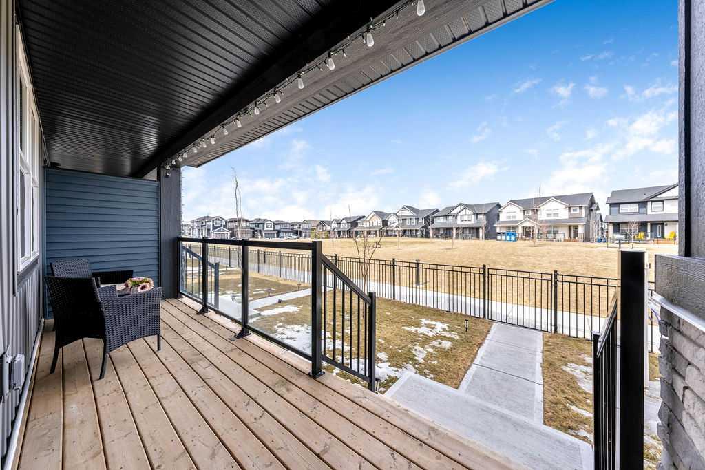 Picture for 138 Midgrove Greenway SW