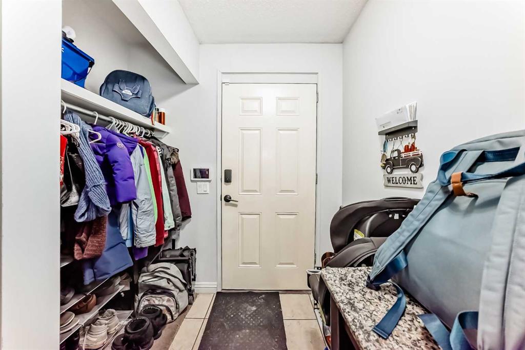 Picture for 3042 Doverville Crescent SE