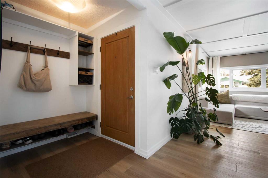 Picture for 9828 Avalon Road SE