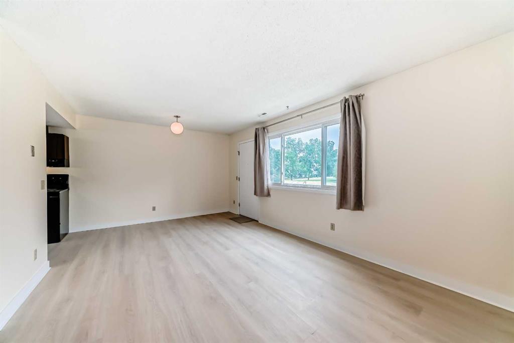 Picture for 702, 1540 29 Street NW