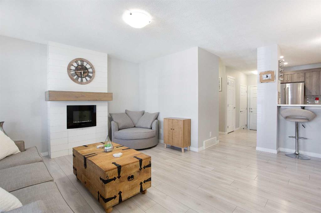 Picture for 239 Windford Crescent SW