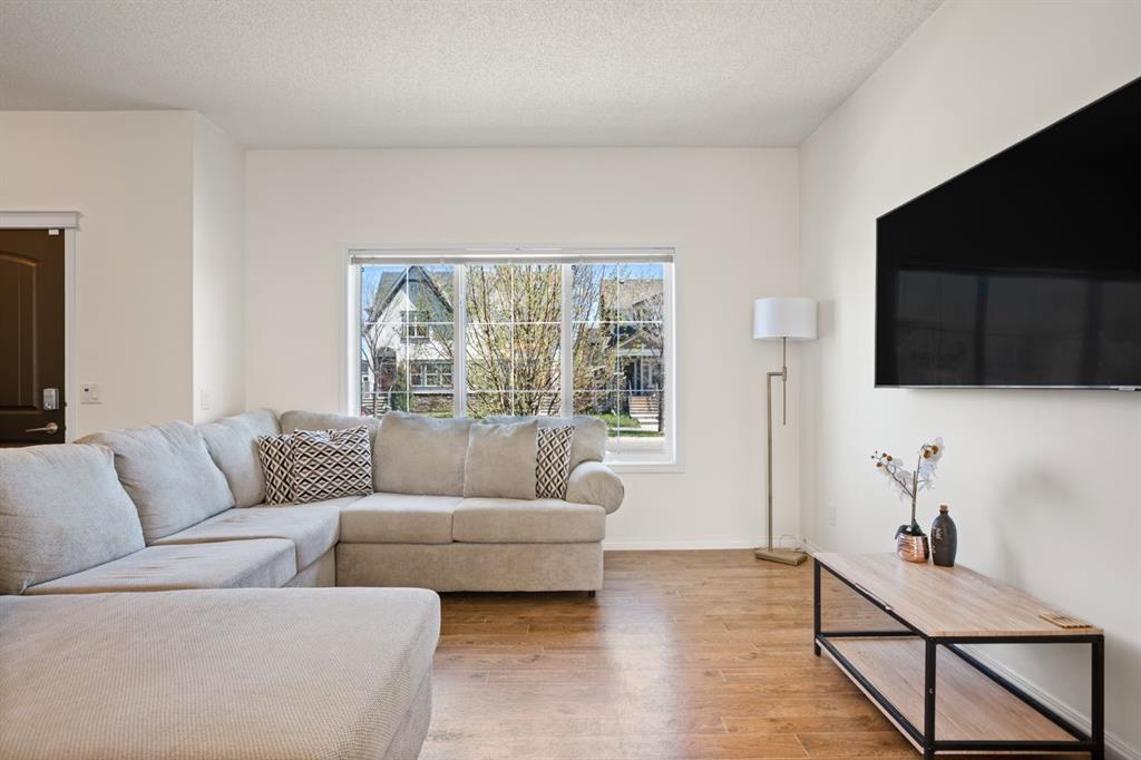 Picture for 648 Mahogany Boulevard SE