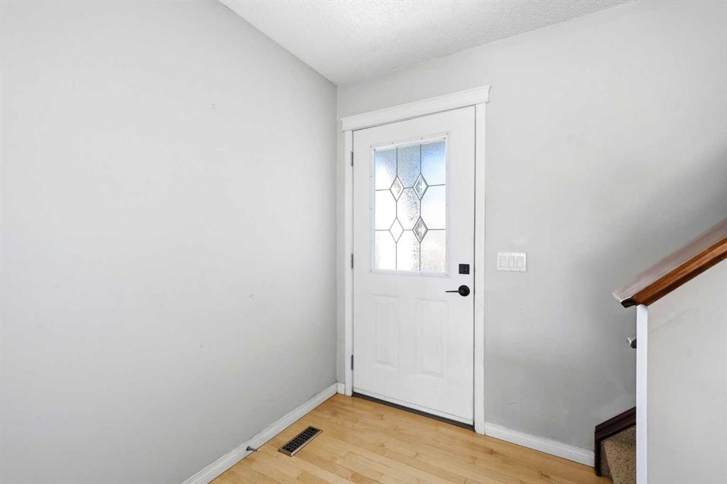 Picture for 78 Cougar Plateau Way SW