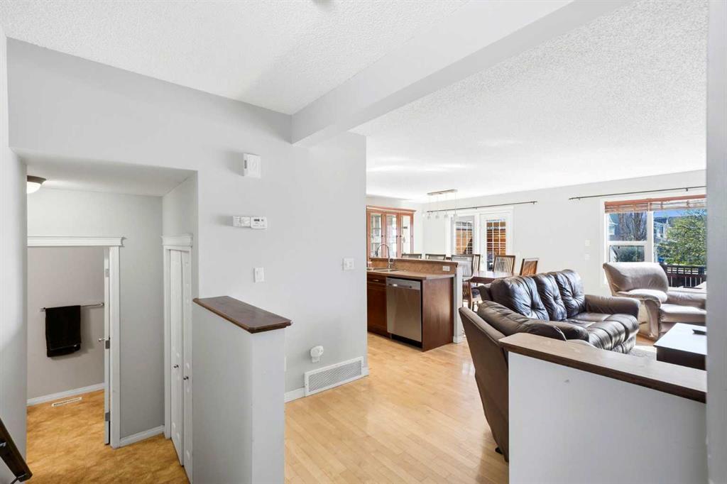 Picture for 78 Cougar Plateau Way SW