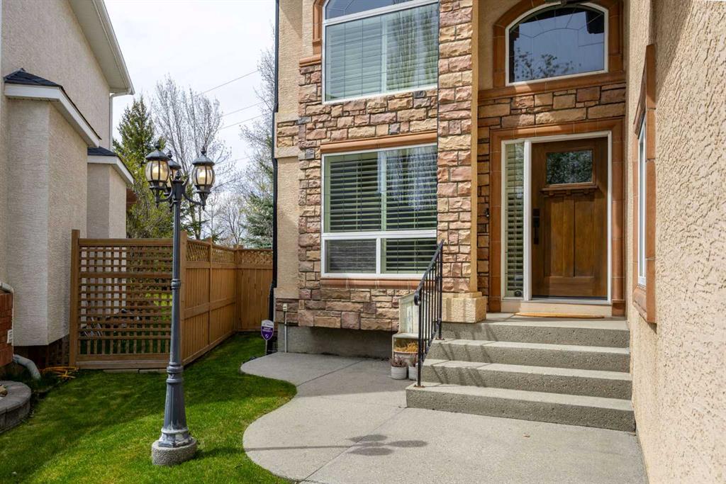 Picture for 22 Strathridge Court SW