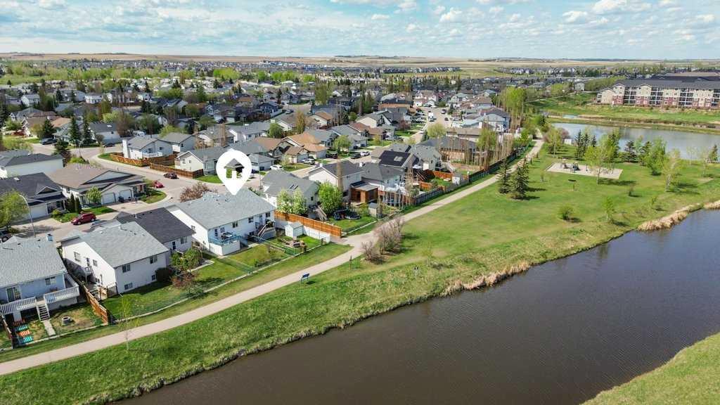Picture for 202 Willowbrook Close NW