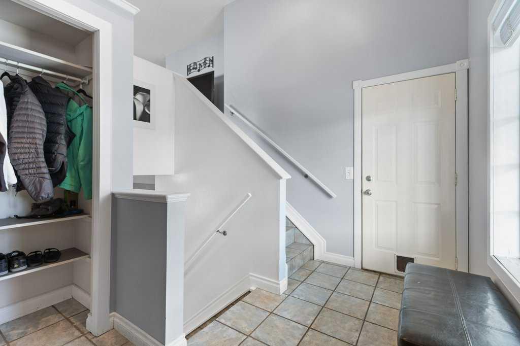 Picture for 202 Willowbrook Close NW