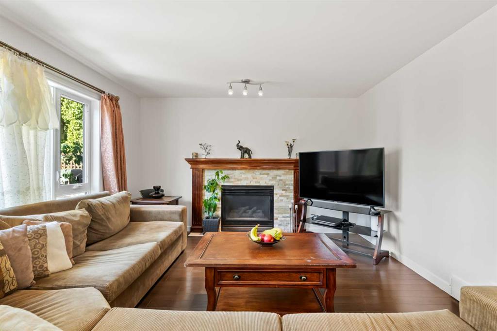 Picture for 28 Mt Norquay Gate SE