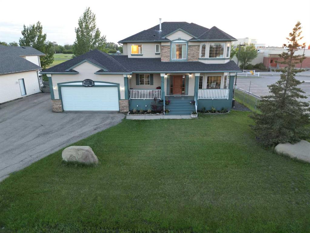 Picture for 46 4 Street NE