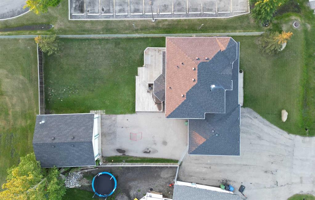 Picture for 46 4 Street NE
