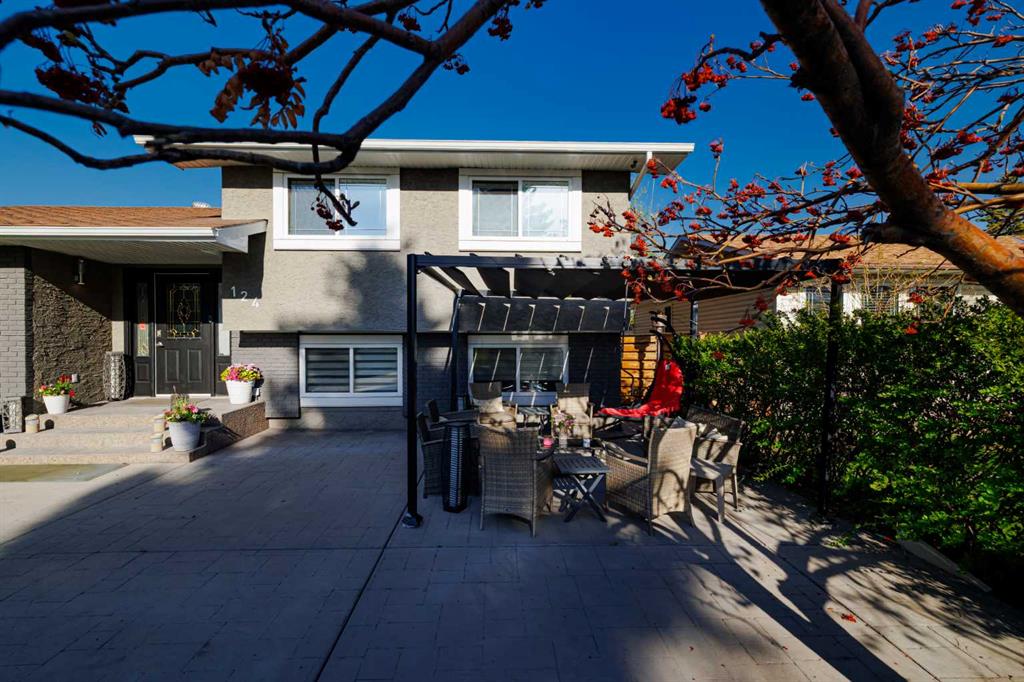 Picture for 124 Whiteside Crescent NE