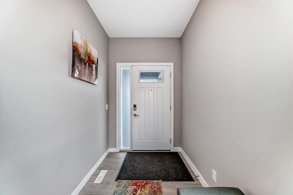 Picture for 259 Kingfisher Crescent SE