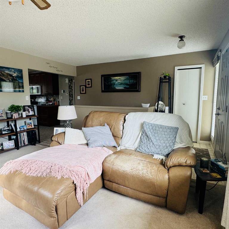 Picture for 705 10 Avenue SE