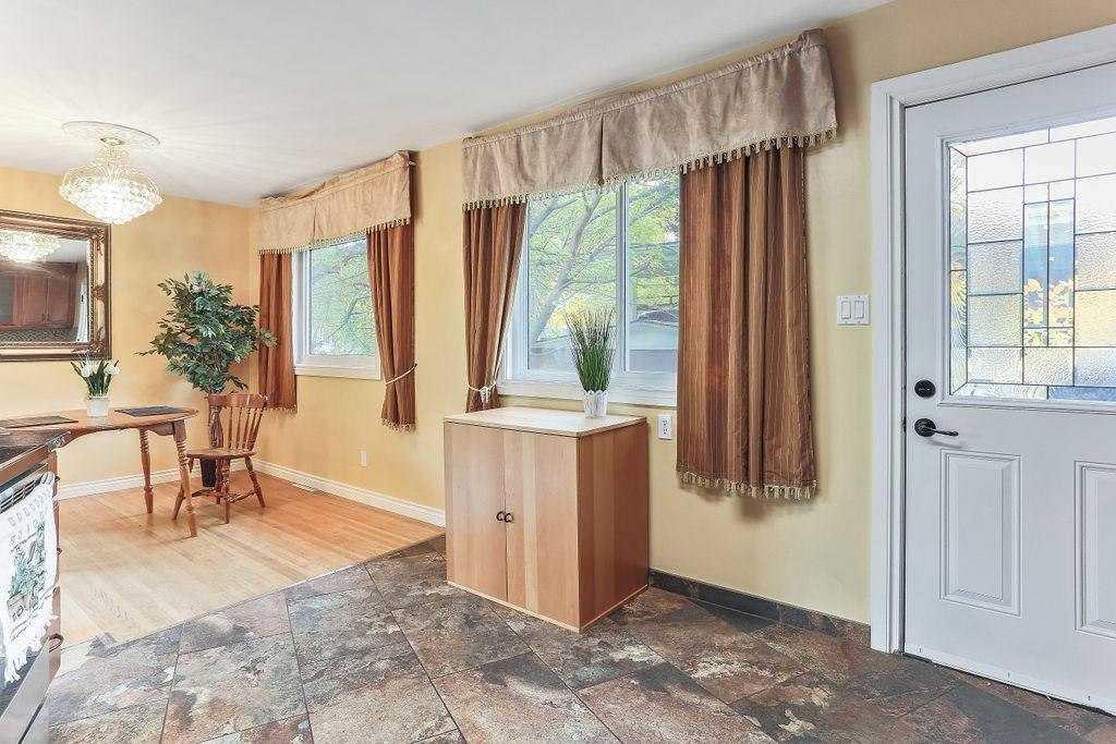 Picture for 4604 Brisebois Drive NW