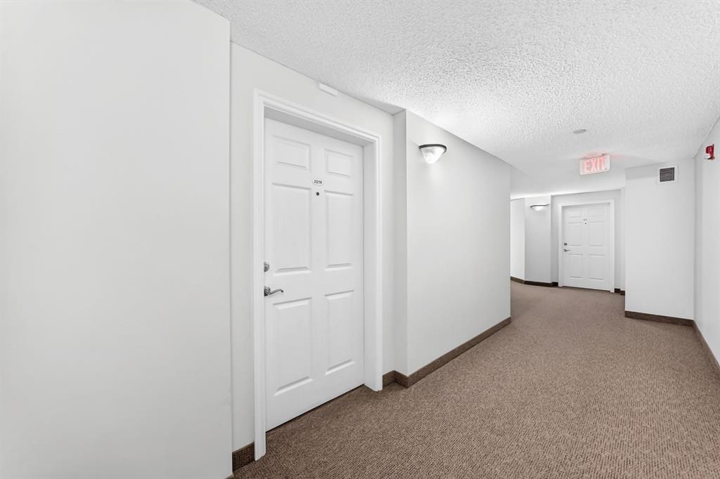 Picture for 2219, 950 Arbour Lake Road NW