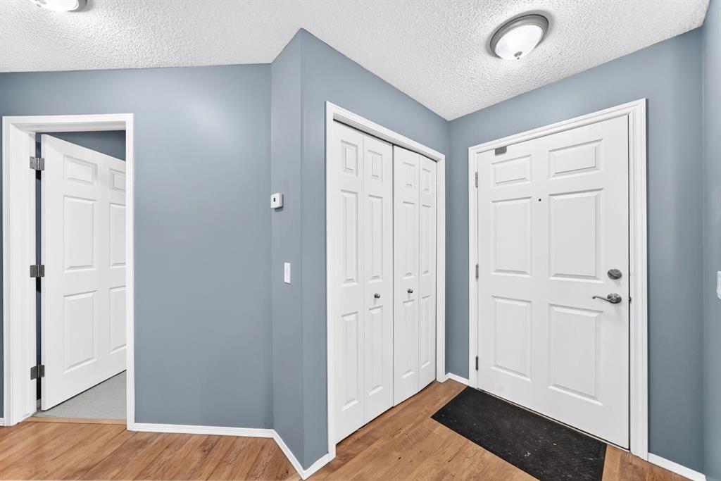 Picture for 2219, 950 Arbour Lake Road NW