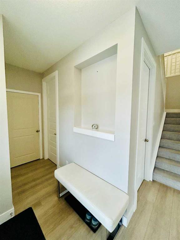 Picture for 16 Yorkville Terrace SW