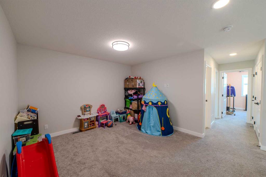 Picture for 643 Cornerstone Drive NE https://www.cirrealty.ca/reb/creb/80/A2266680_20.jpg