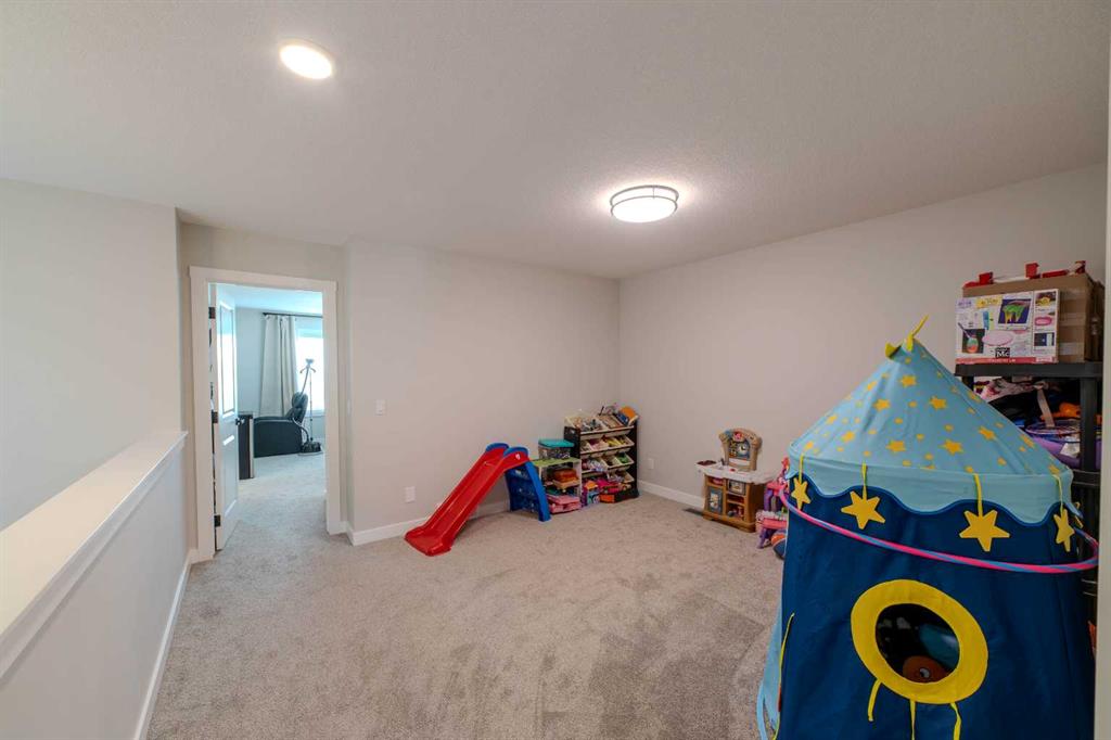Picture for 643 Cornerstone Drive NE https://www.cirrealty.ca/reb/creb/80/A2266680_21.jpg