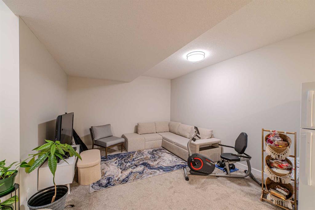 Picture for 643 Cornerstone Drive NE https://www.cirrealty.ca/reb/creb/80/A2266680_40.jpg
