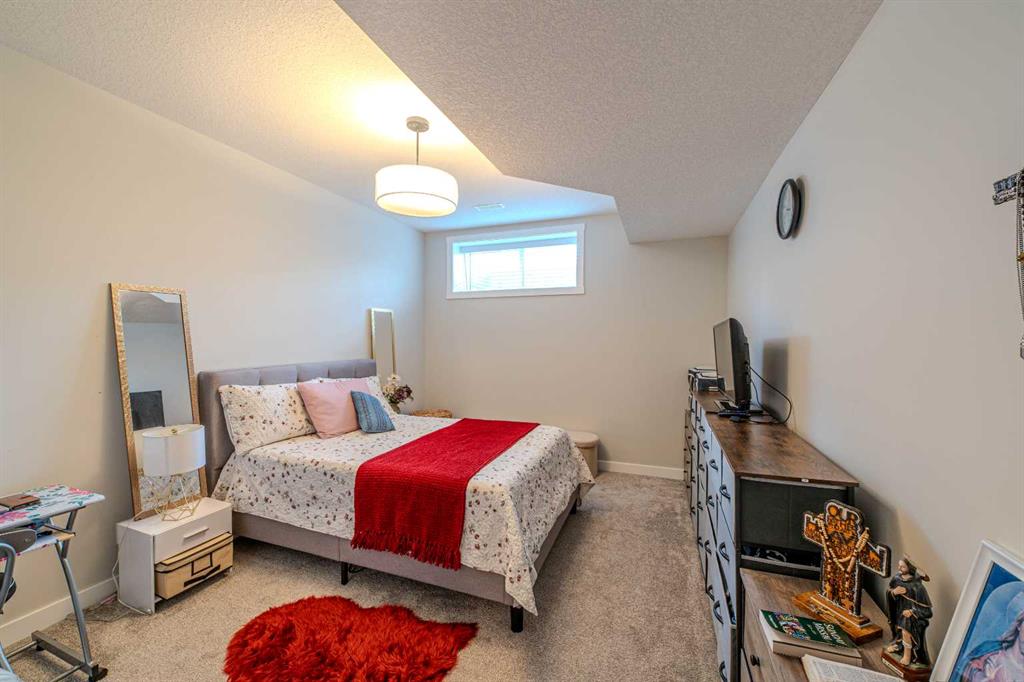 Picture for 643 Cornerstone Drive NE https://www.cirrealty.ca/reb/creb/80/A2266680_44.jpg