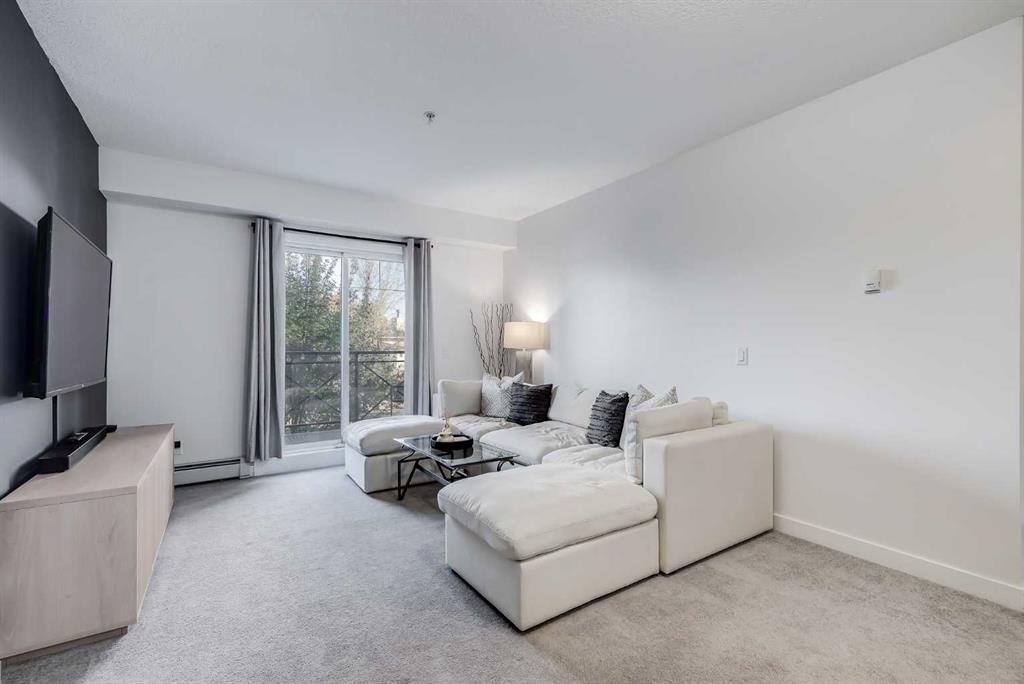 Picture for 204, 117 19 Avenue NE