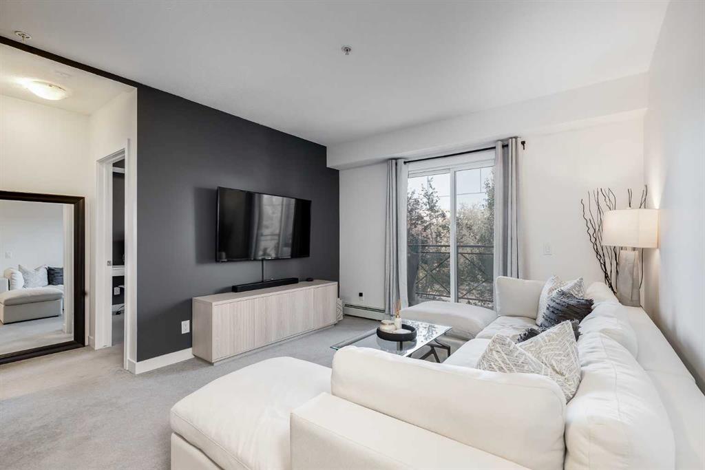 Picture for 204, 117 19 Avenue NE