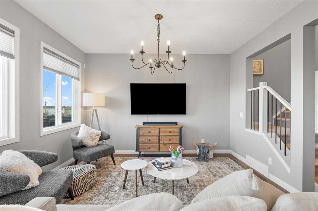 Picture for 135 Evanscrest Way NW