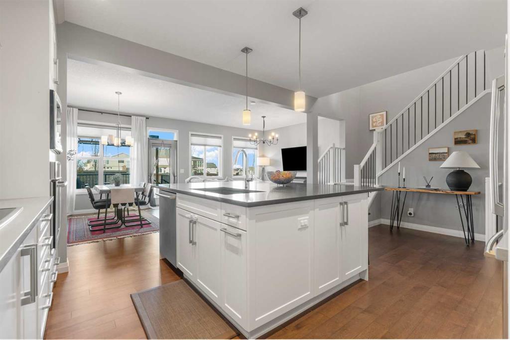 Picture for 135 Evanscrest Way NW